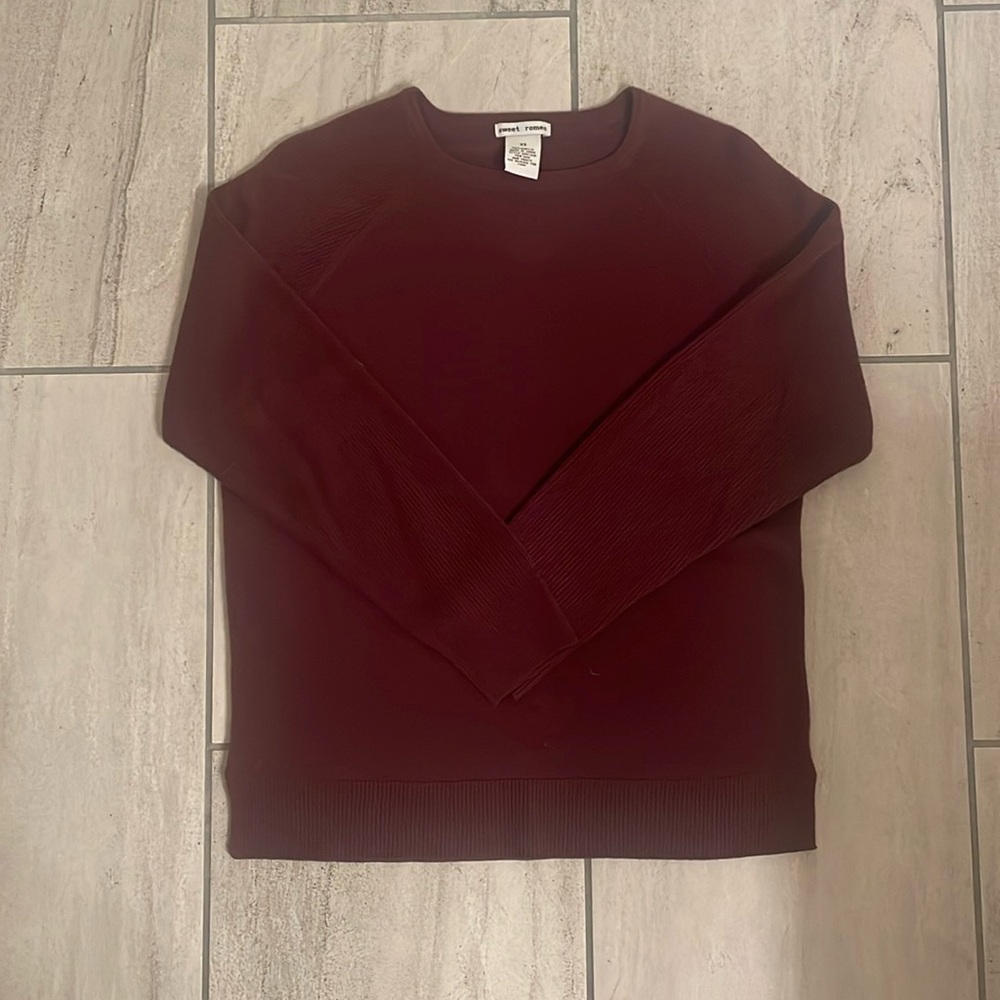 Women’s Maroon XS Sweater